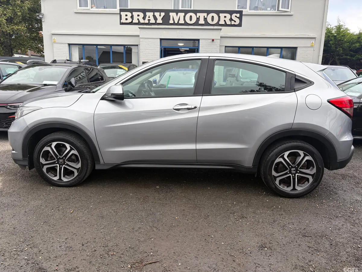 Honda HR-V SUV, Petrol, 2017, Grey