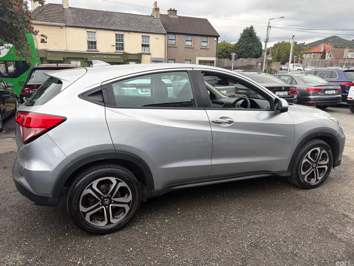Honda HR-V SUV, Petrol, 2017, Grey