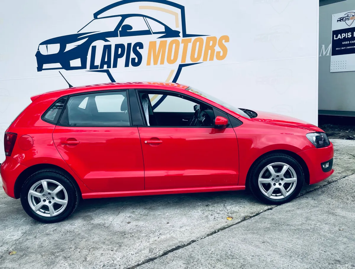 Volkswagen Polo Hatchback, Petrol, 2012, Red