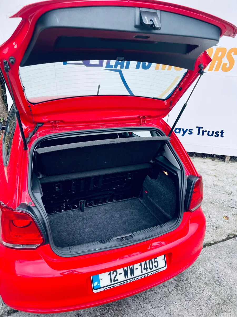 Volkswagen Polo Hatchback, Petrol, 2012, Red