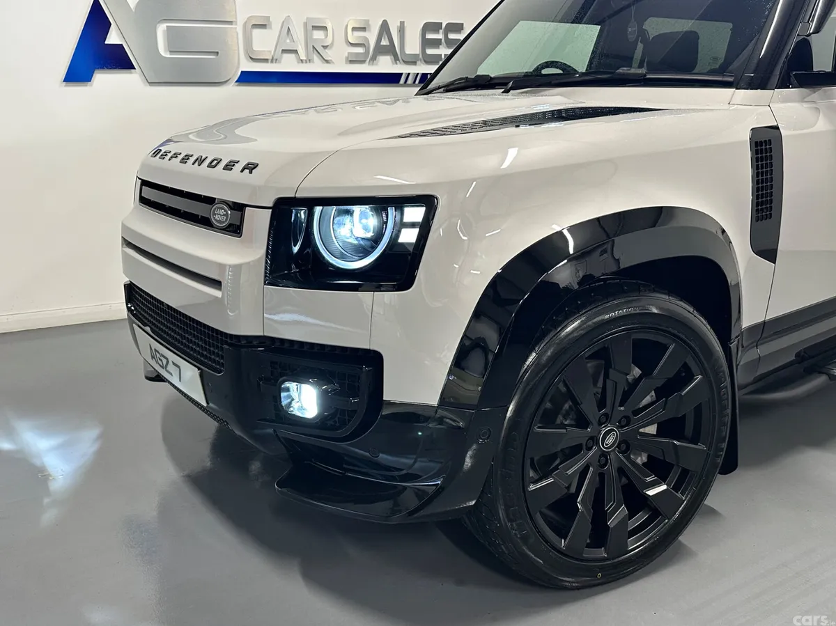 Land Rover Defender SUV, Diesel Hybrid, 2026, Grey