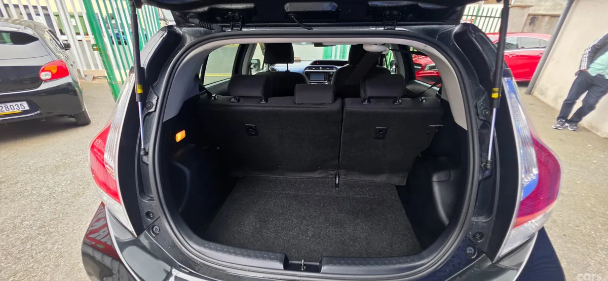 Toyota Aqua Hatchback, Petrol Hybrid, 2015, Black