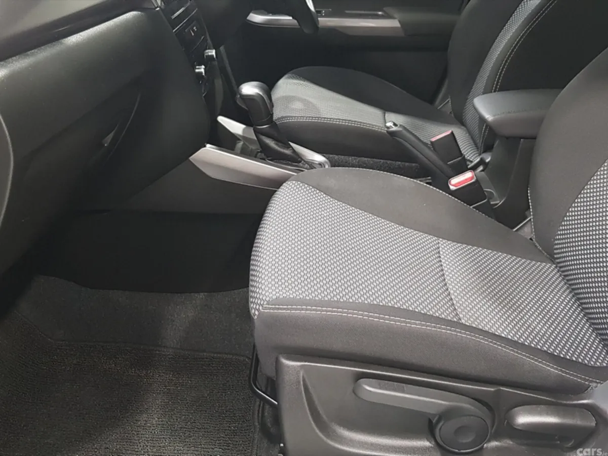 Suzuki Vitara SUV, Petrol Hybrid, 2024, White