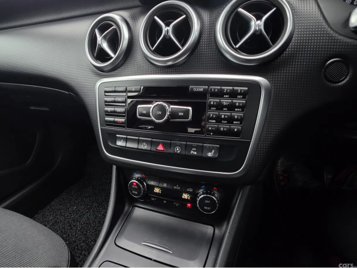 Mercedes-Benz A-Class Hatchback, Petrol, 2015, White