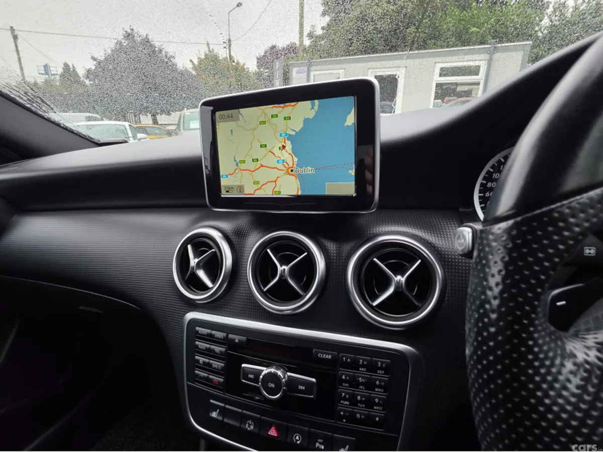 Mercedes-Benz A-Class Hatchback, Petrol, 2015, White