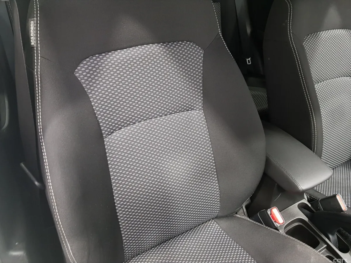 Suzuki Vitara SUV, Petrol Hybrid, 2024, White