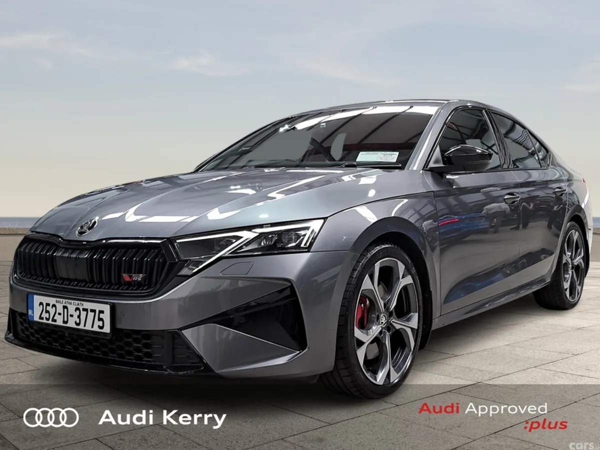 Skoda Octavia Saloon, Petrol, 2025, Grey