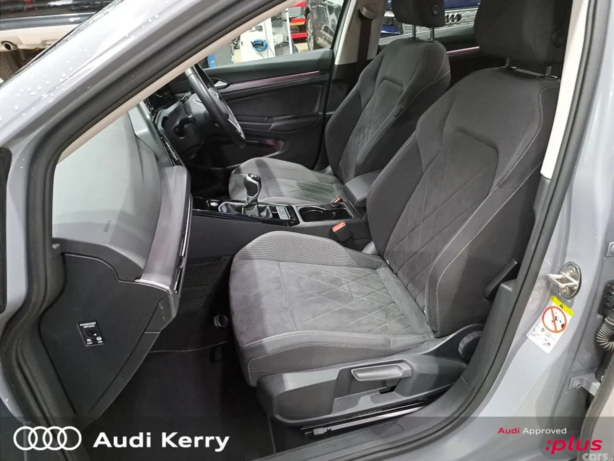 Volkswagen Golf Hatchback, Diesel, 2024, Grey