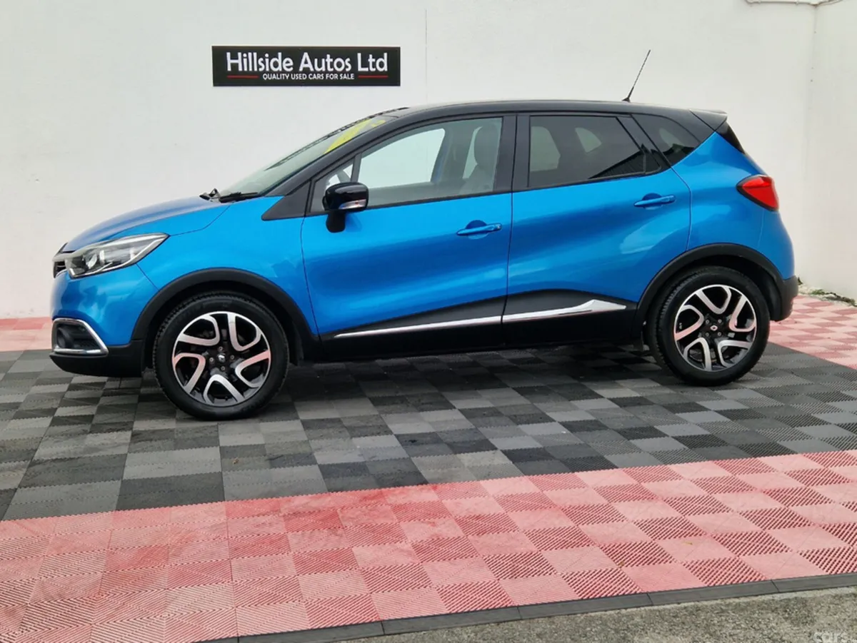 Renault Captur Hatchback, Petrol, 2015, Blue