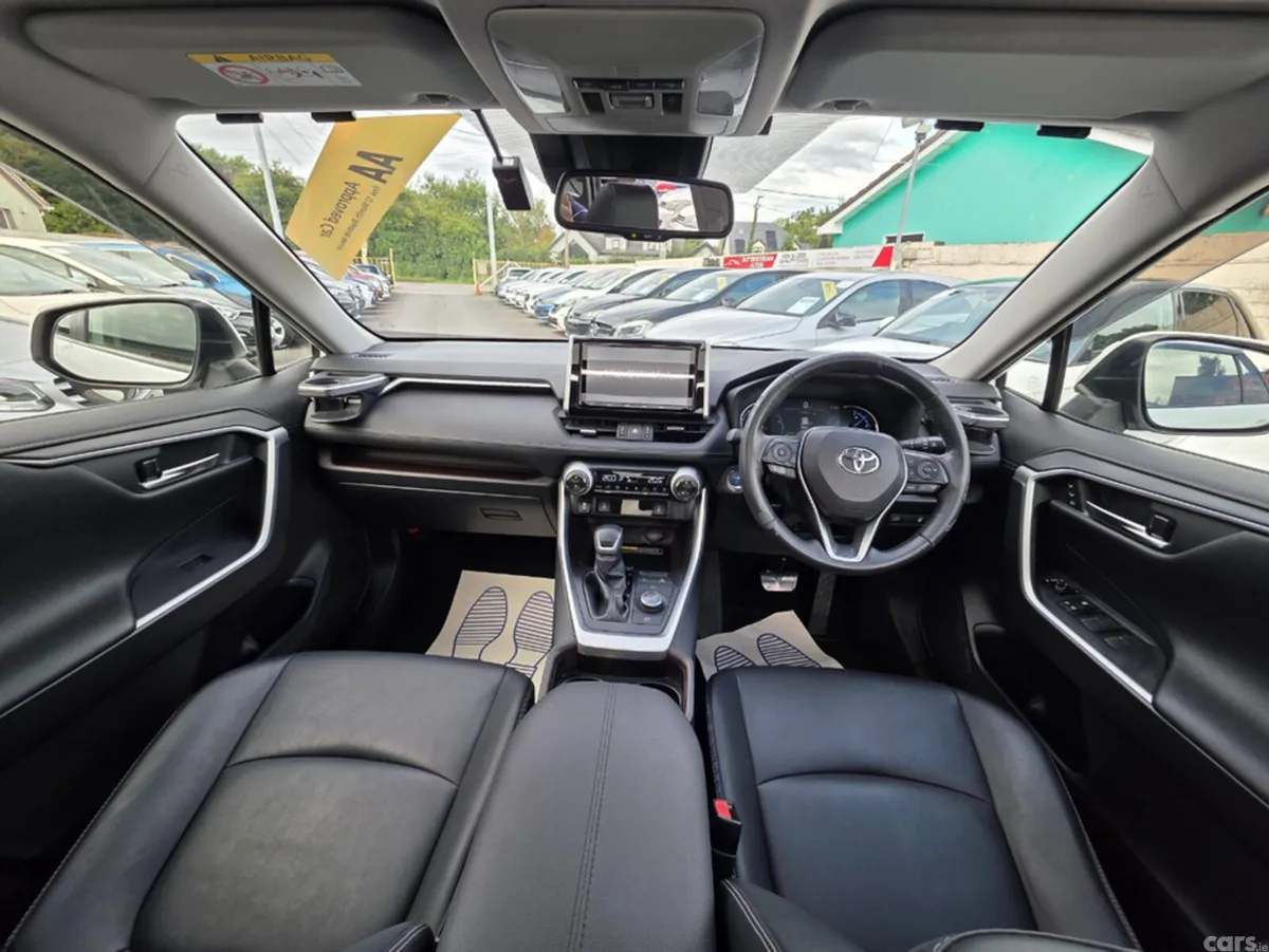 Toyota RAV4 SUV, Petrol Hybrid, 2019, White