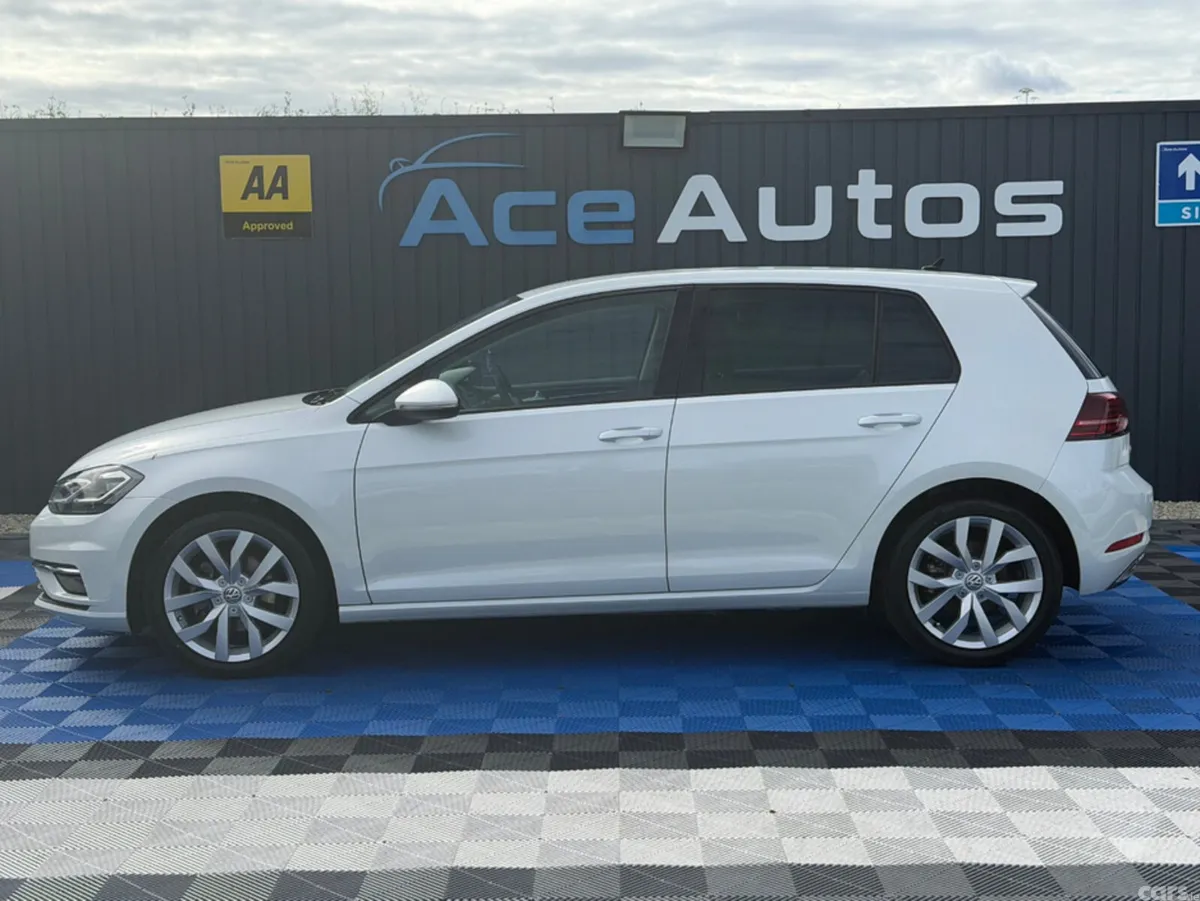 Volkswagen Golf Hatchback, Petrol, 2017, White