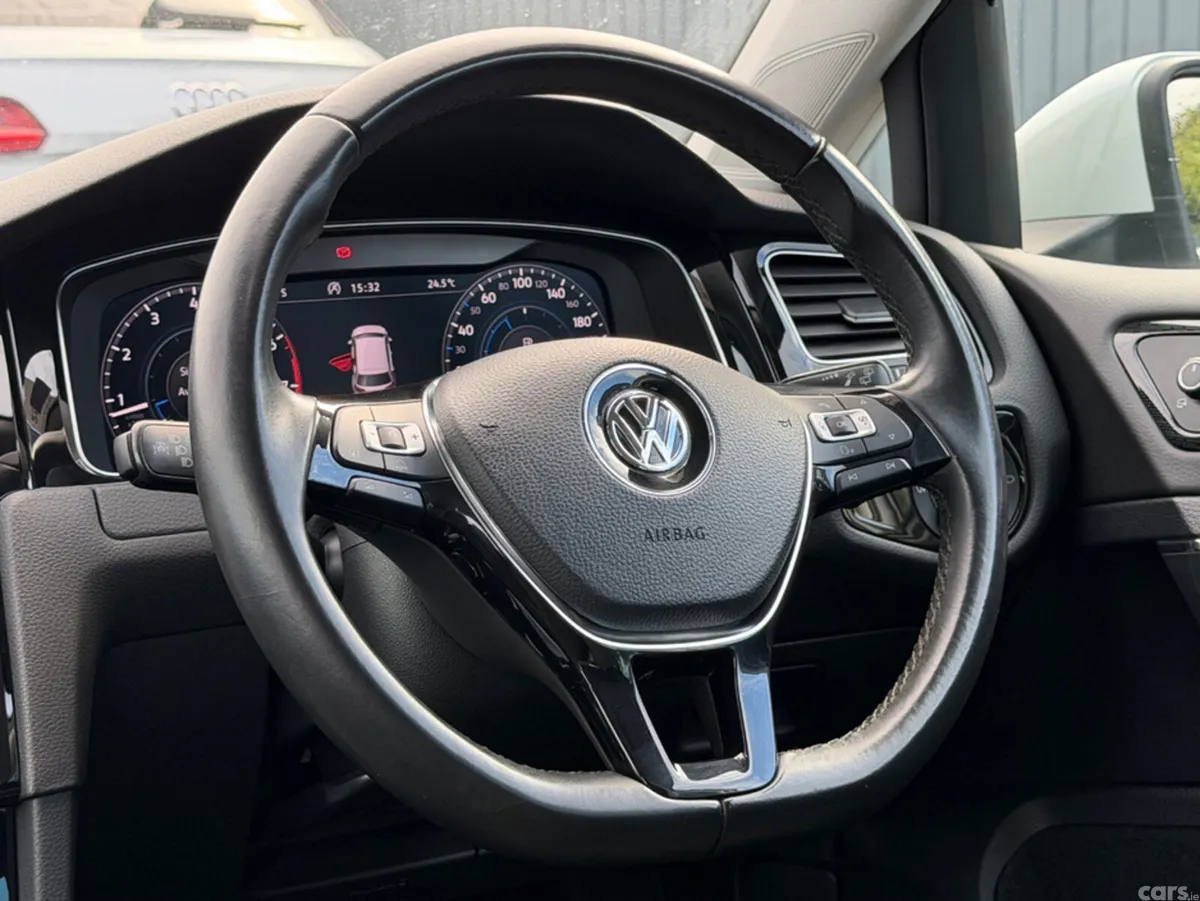 Volkswagen Golf Hatchback, Petrol, 2017, White