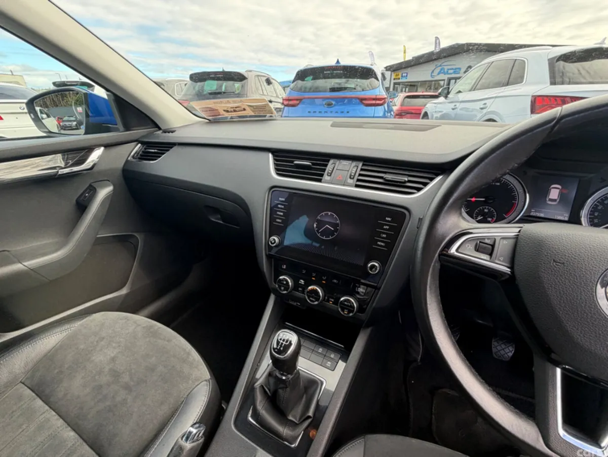 Skoda Octavia Estate, Diesel, 2020, Blue