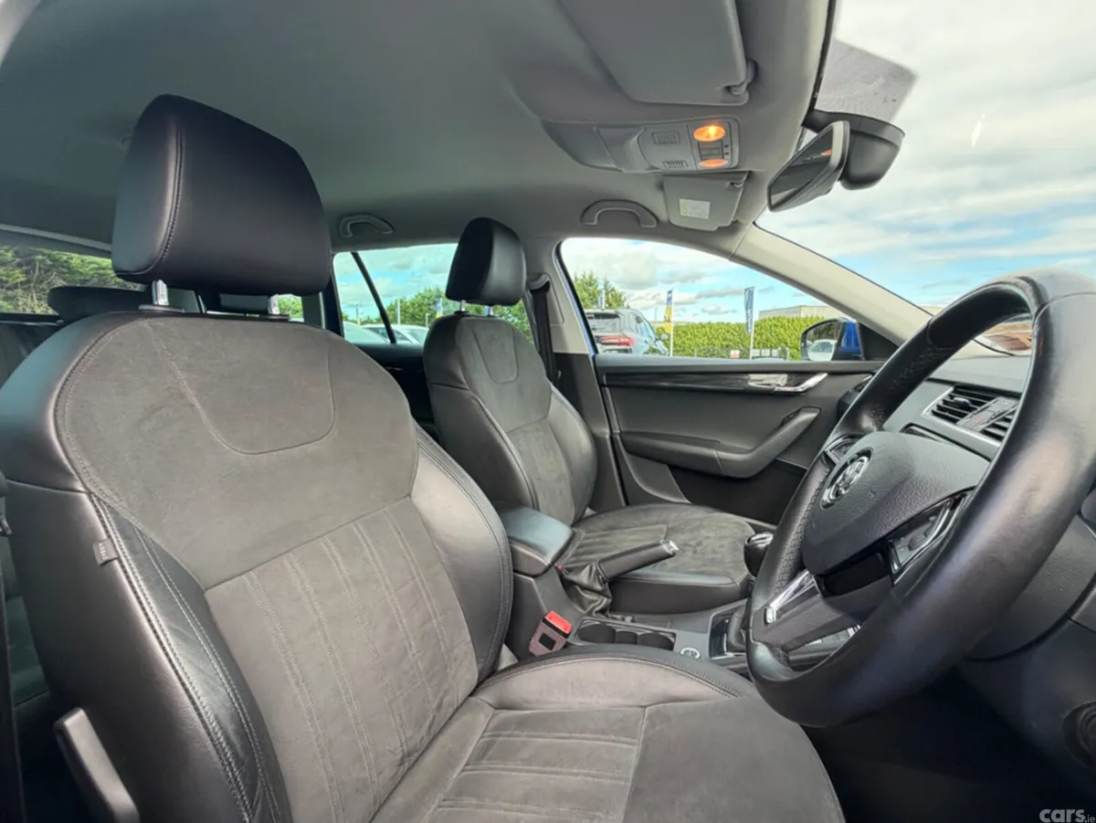 Skoda Octavia Estate, Diesel, 2020, Blue