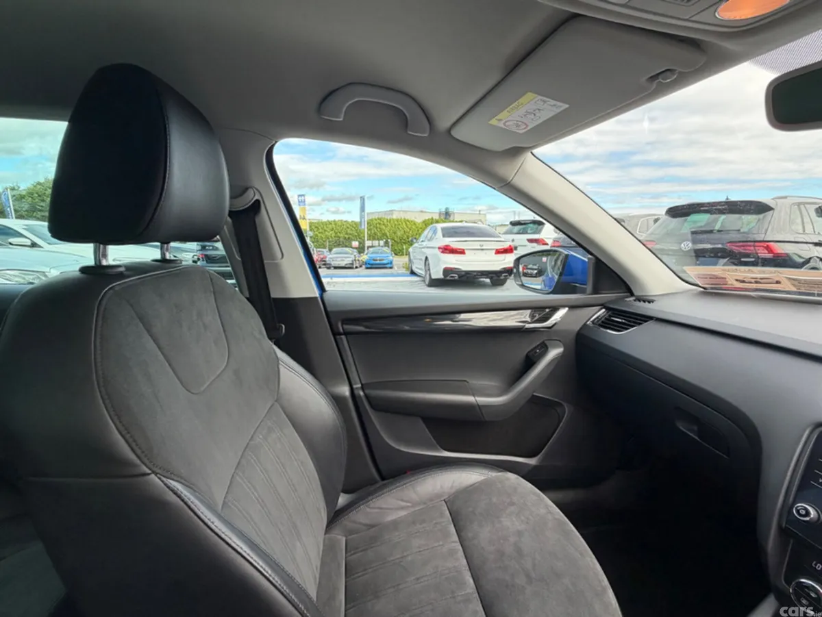 Skoda Octavia Estate, Diesel, 2020, Blue