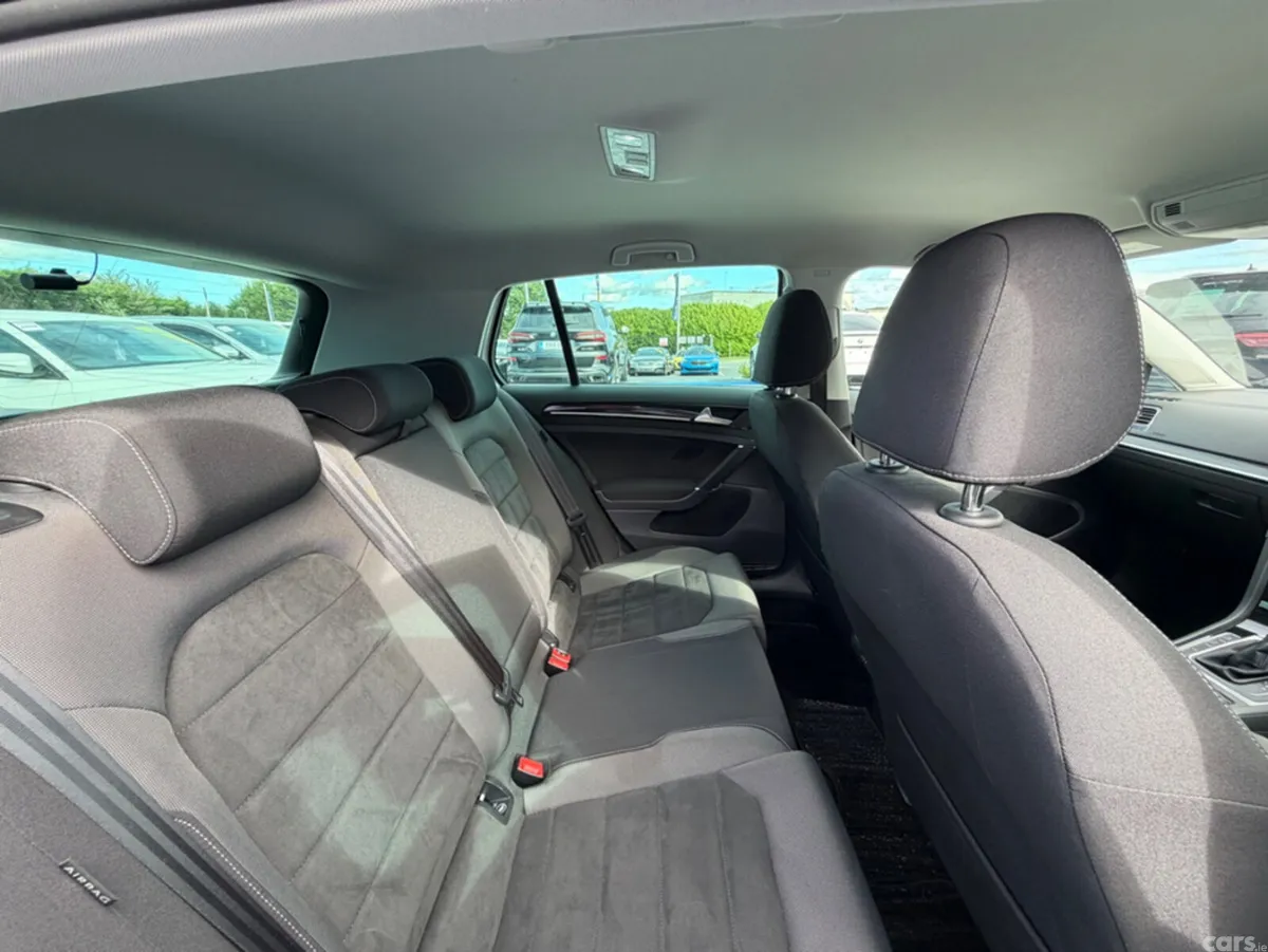 Volkswagen Golf Hatchback, Petrol, 2017, White