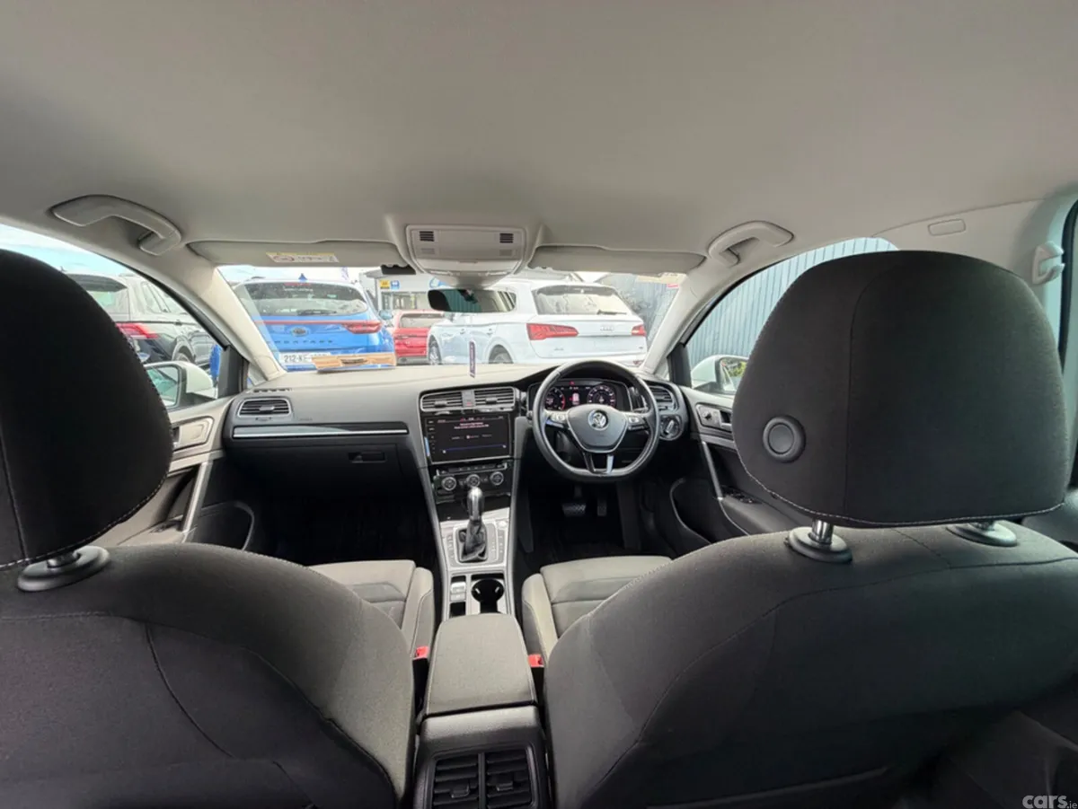 Volkswagen Golf Hatchback, Petrol, 2017, White