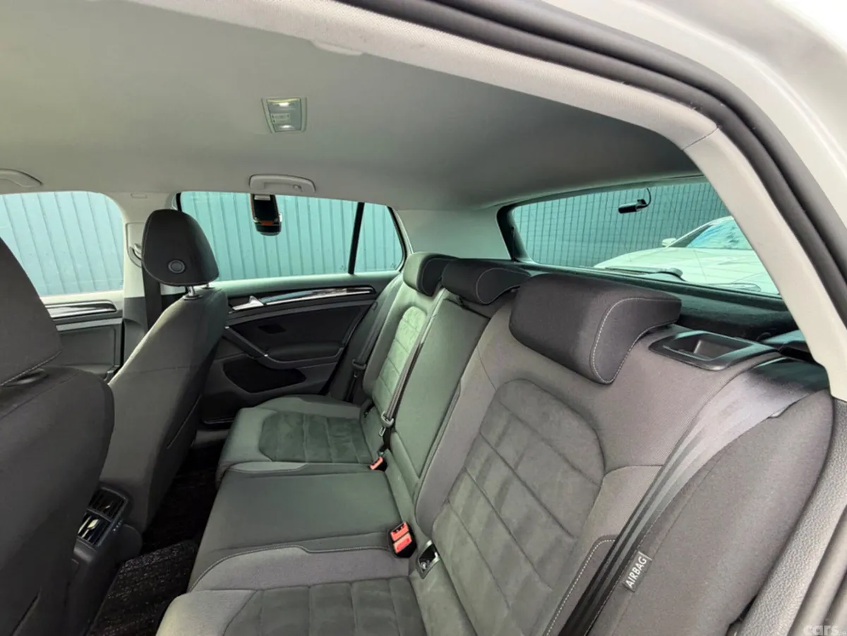 Volkswagen Golf Hatchback, Petrol, 2017, White
