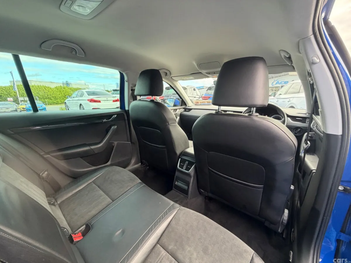 Skoda Octavia Estate, Diesel, 2020, Blue