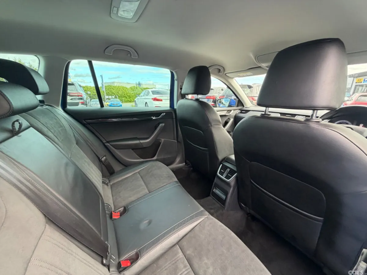 Skoda Octavia Estate, Diesel, 2020, Blue