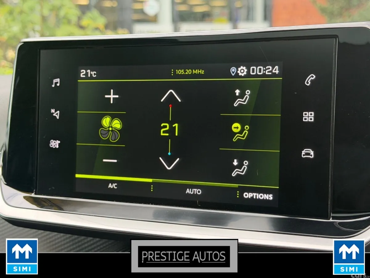 Peugeot 208 Hatchback, Petrol, 2021, White