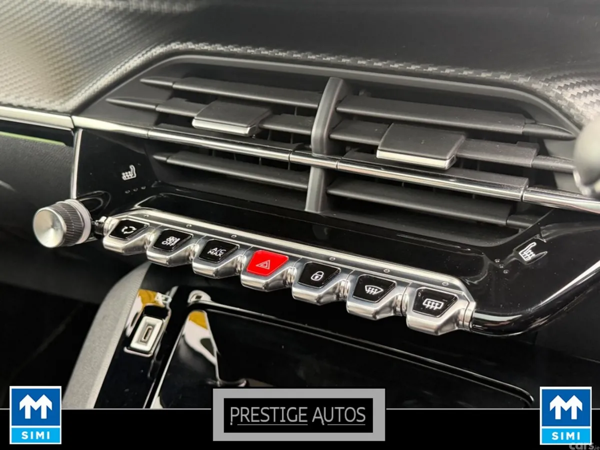 Peugeot 208 Hatchback, Petrol, 2021, White