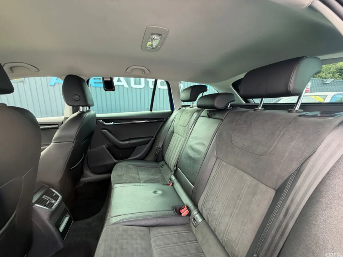 Skoda Octavia Estate, Diesel, 2020, Blue
