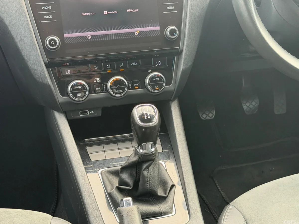Skoda Octavia Estate, Diesel, 2020, Blue