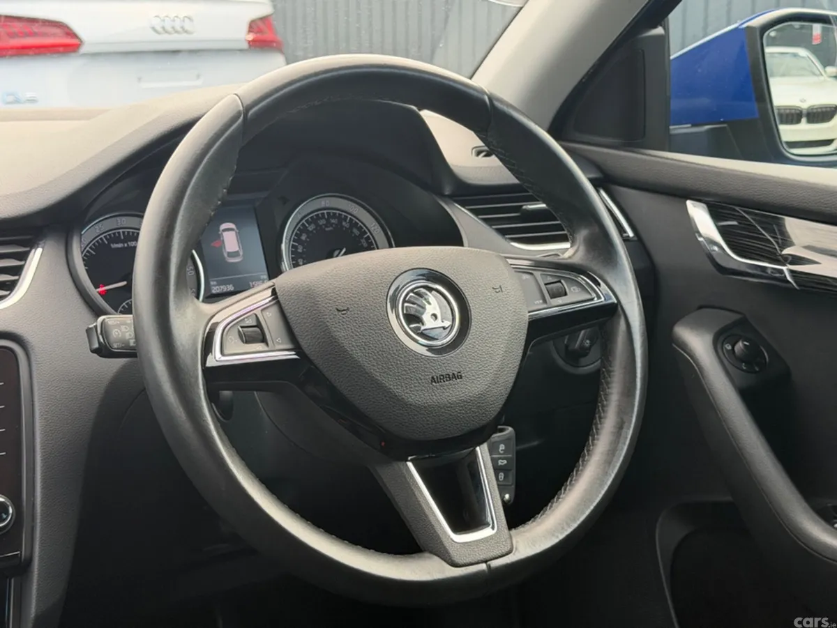 Skoda Octavia Estate, Diesel, 2020, Blue