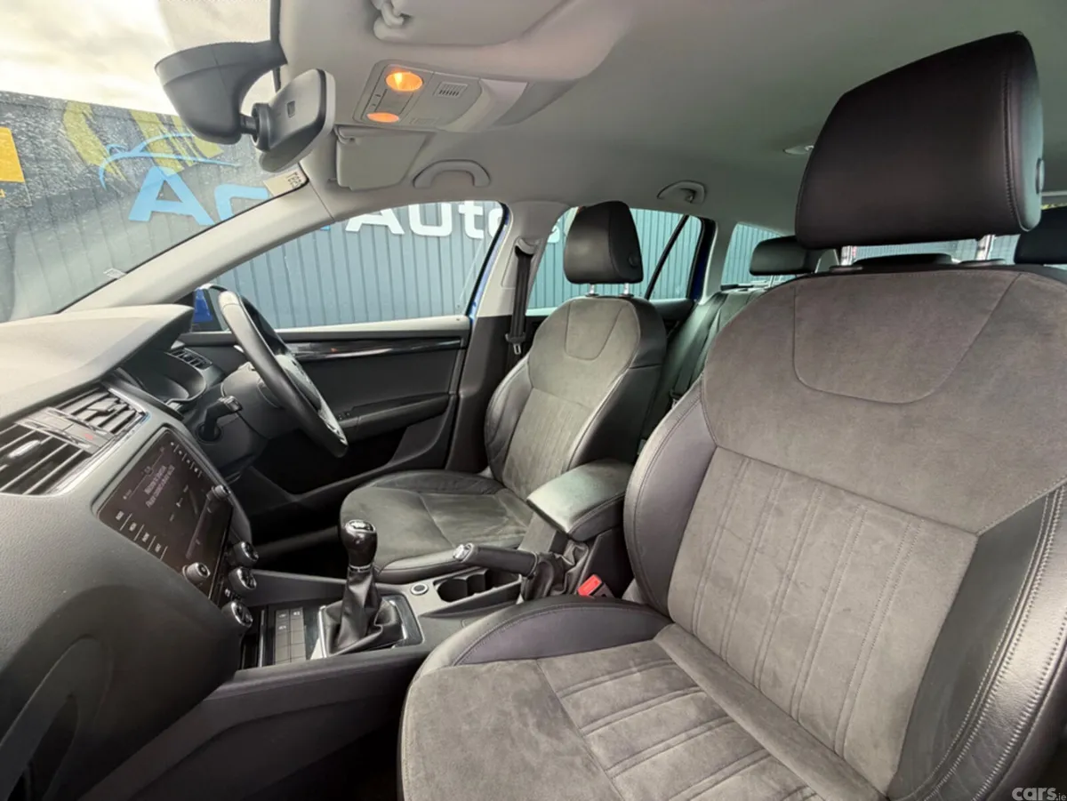 Skoda Octavia Estate, Diesel, 2020, Blue