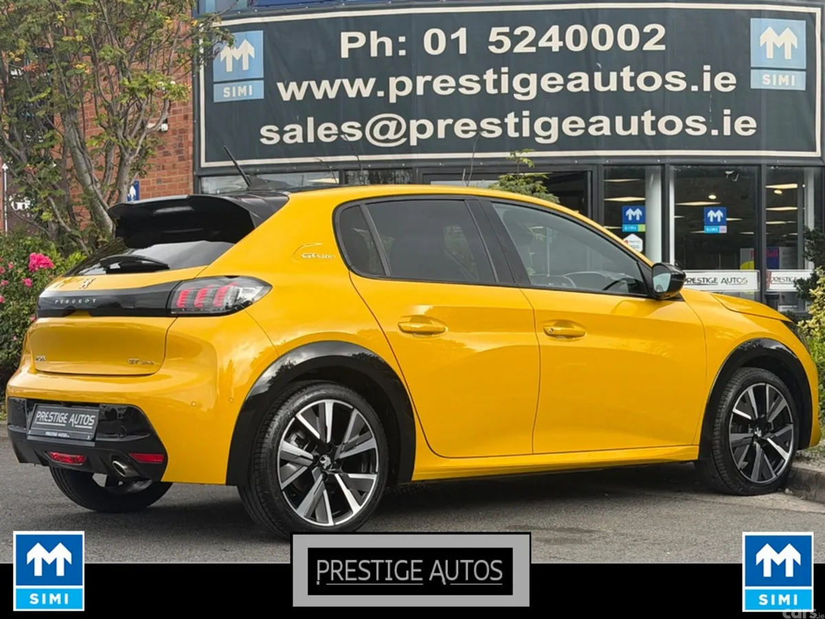 Peugeot 208 Hatchback, Petrol, 2020, Yellow