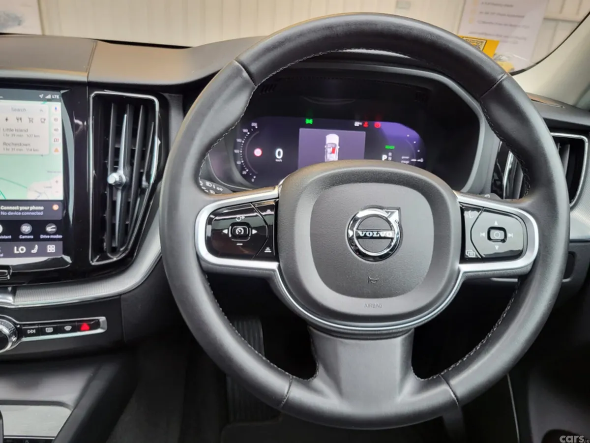 Volvo XC60 SUV, Petrol Plug-in Hybrid, 2023, Grey