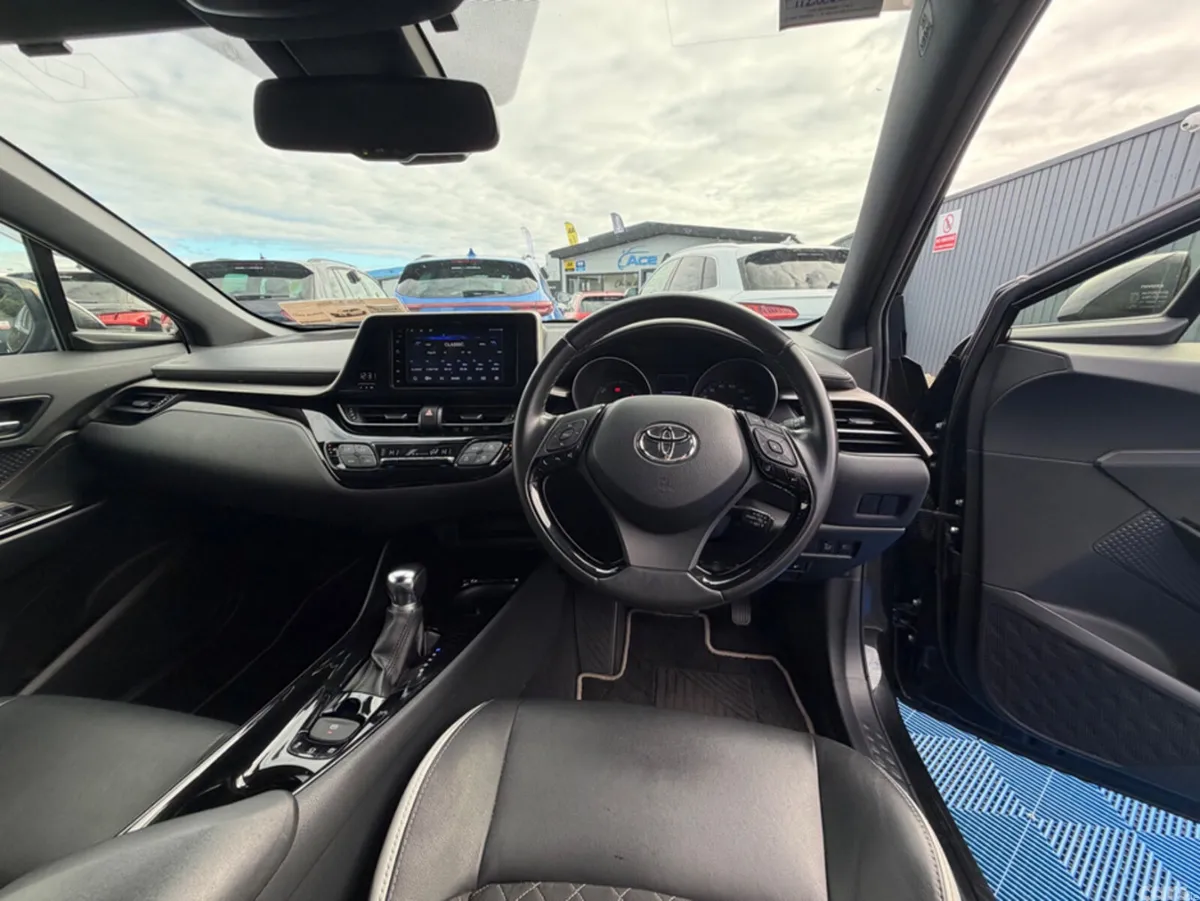 Toyota C-HR SUV, Petrol Hybrid, 2019, Black