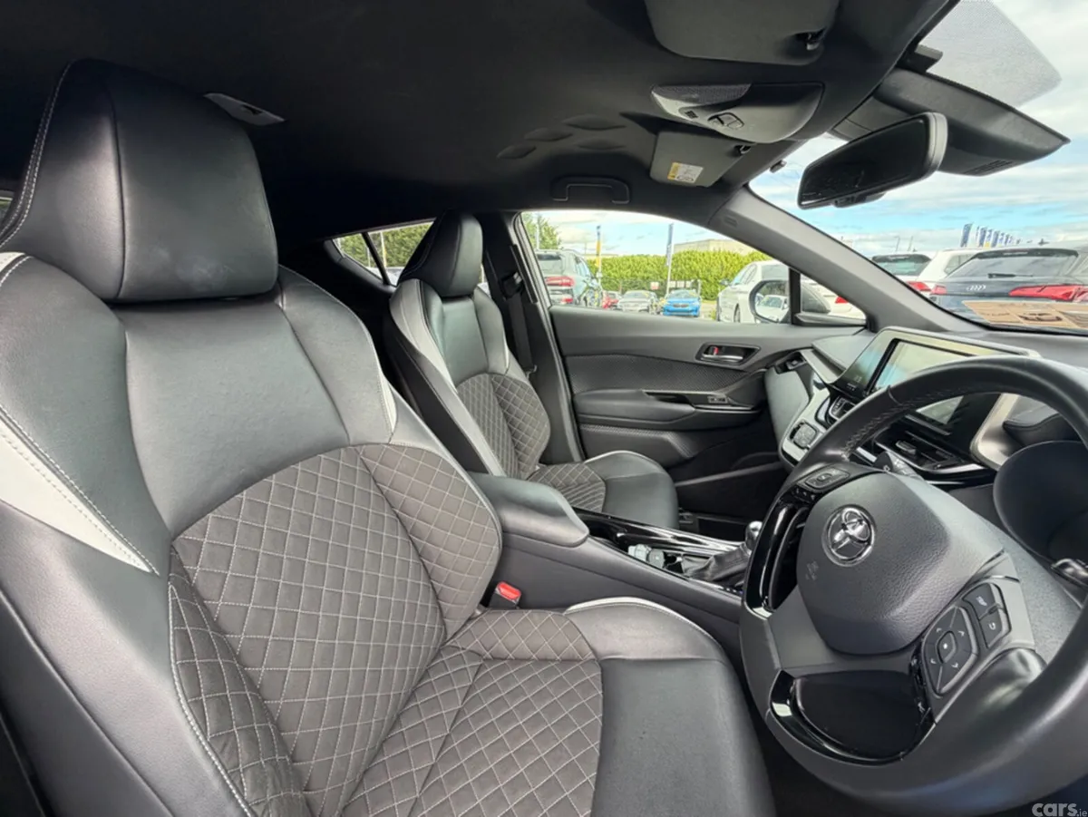 Toyota C-HR SUV, Petrol Hybrid, 2019, Black