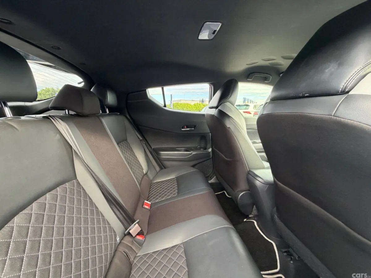 Toyota C-HR SUV, Petrol Hybrid, 2019, Black