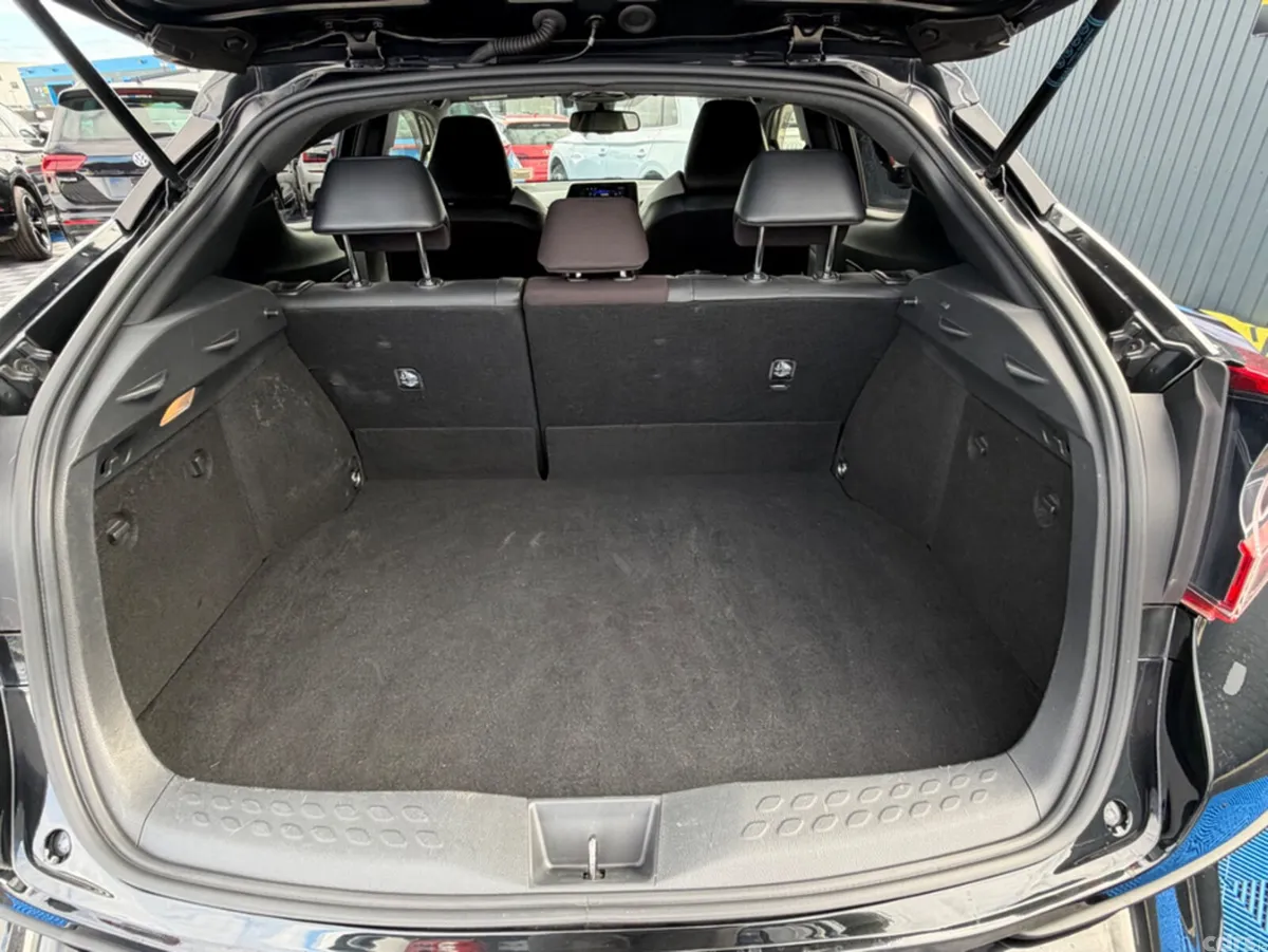 Toyota C-HR SUV, Petrol Hybrid, 2019, Black