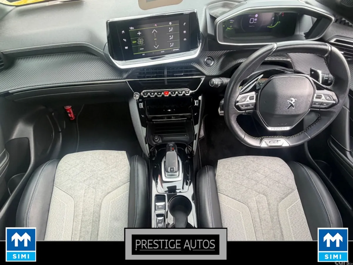 Peugeot 208 Hatchback, Petrol, 2020, Yellow