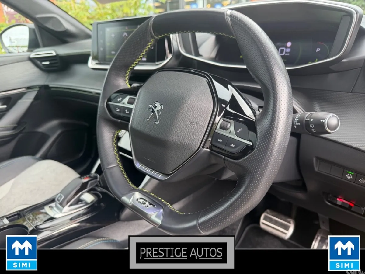 Peugeot 208 Hatchback, Petrol, 2020, Yellow