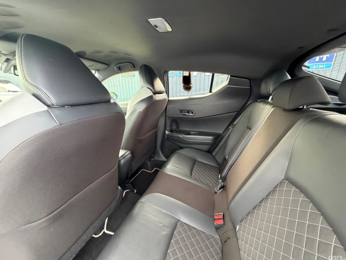 Toyota C-HR SUV, Petrol Hybrid, 2019, Black
