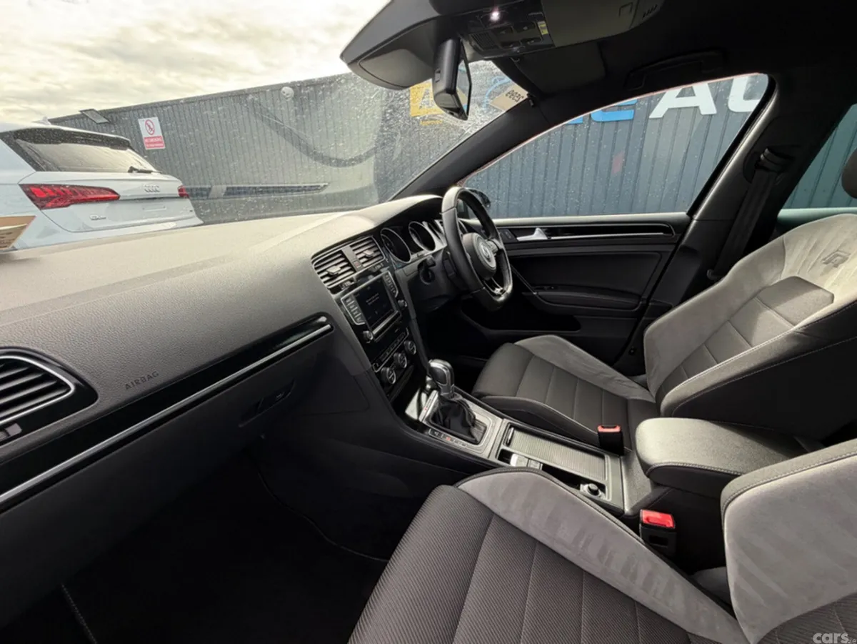 Volkswagen Golf Hatchback, Petrol, 2016, Black