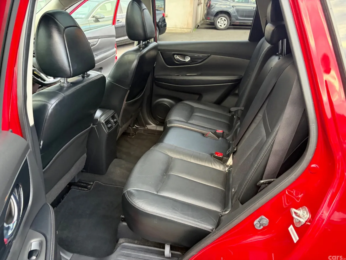 Nissan X-Trail MPV, Diesel, 2018, Red