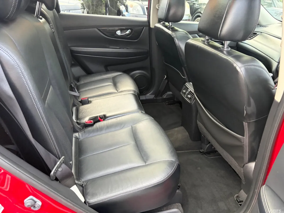 Nissan X-Trail MPV, Diesel, 2018, Red