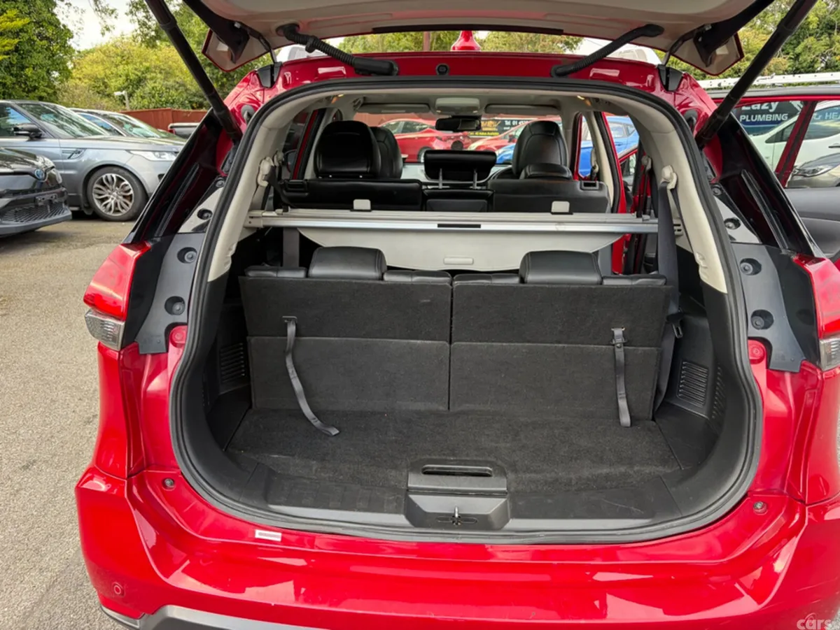 Nissan X-Trail MPV, Diesel, 2018, Red