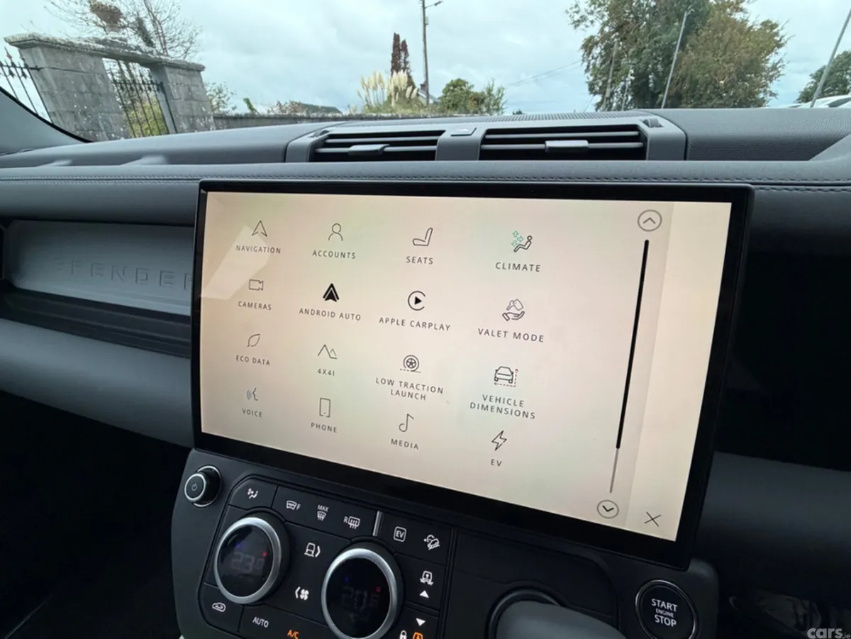 Land Rover Defender SUV, Petrol Plug-in Hybrid, 2026, Black