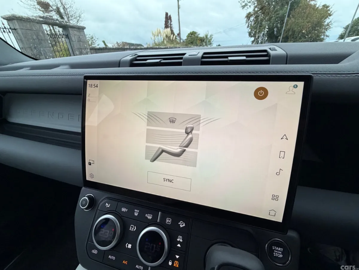 Land Rover Defender SUV, Petrol Plug-in Hybrid, 2026, Black