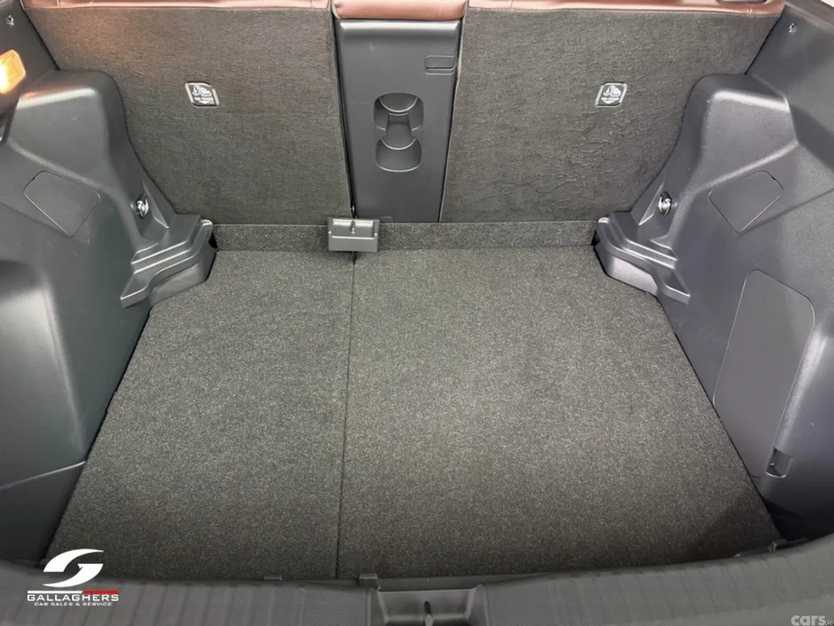 Toyota Yaris Cross SUV, Petrol Hybrid, 2021, Blue