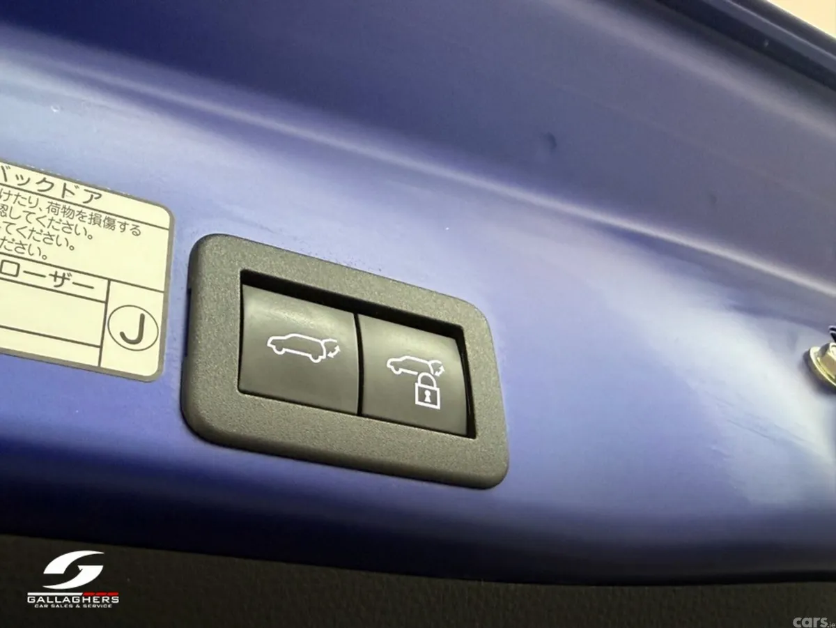 Toyota Yaris Cross SUV, Petrol Hybrid, 2021, Blue
