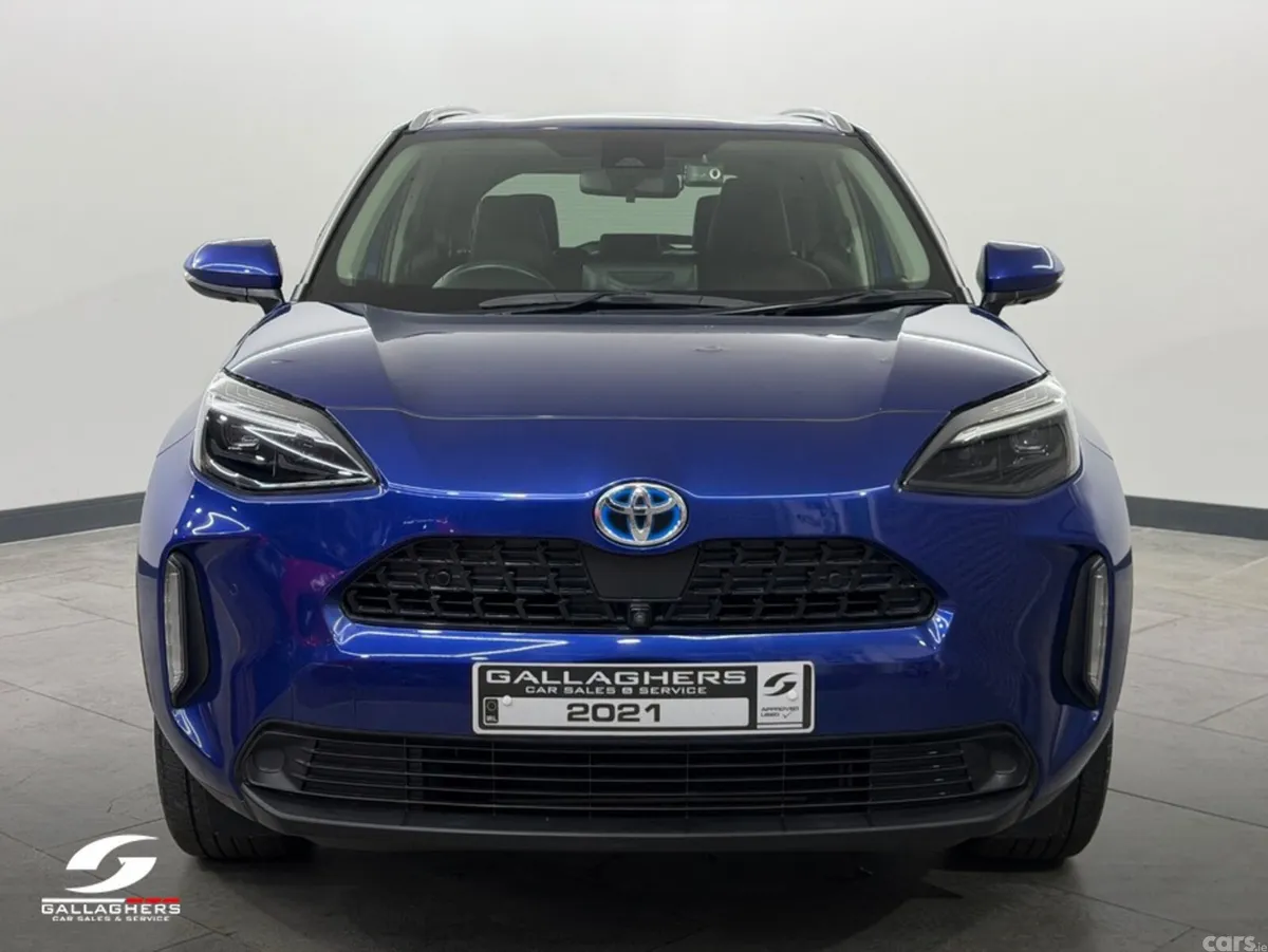 Toyota Yaris Cross SUV, Petrol Hybrid, 2021, Blue