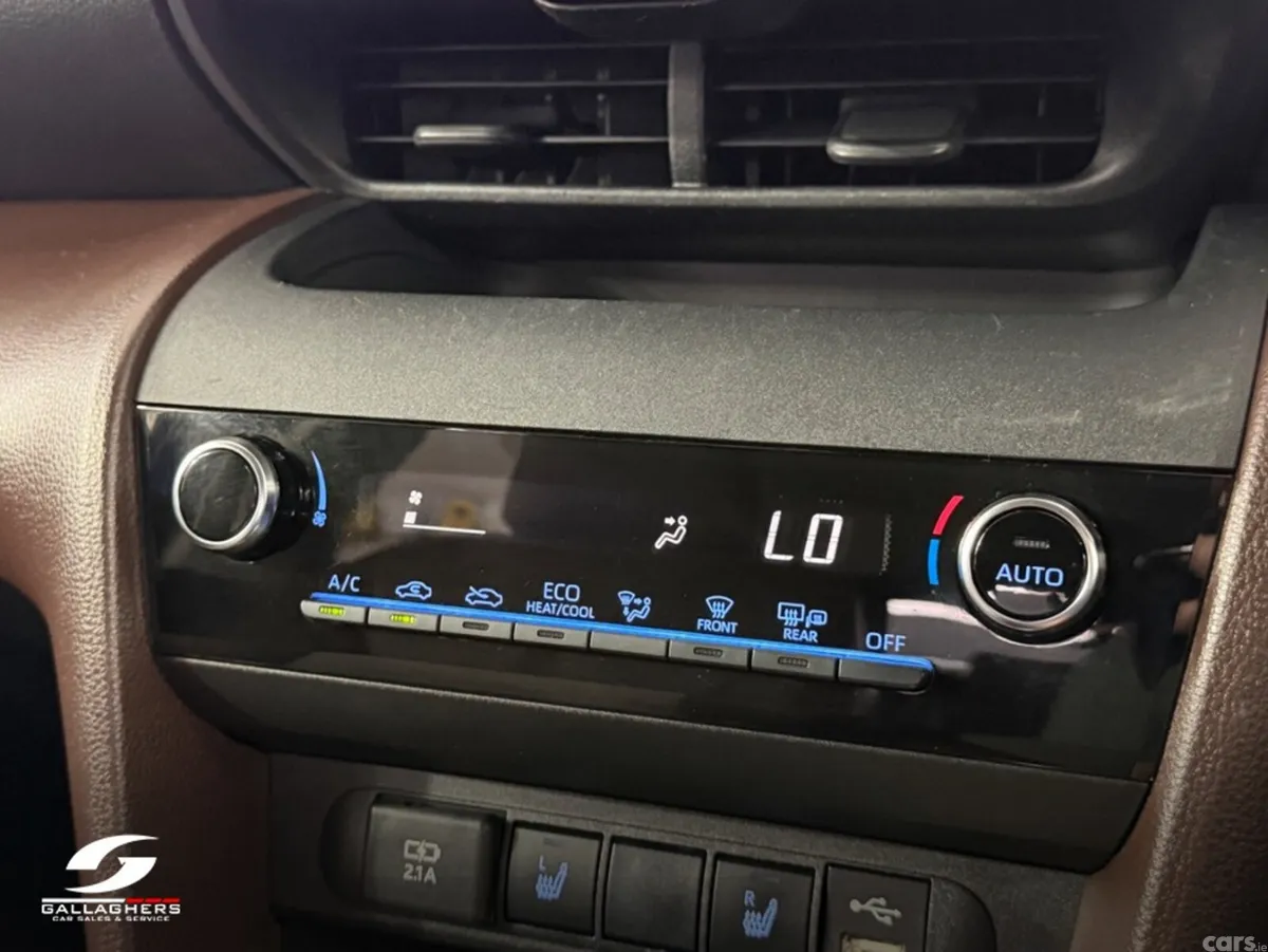 Toyota Yaris Cross SUV, Petrol Hybrid, 2021, Blue