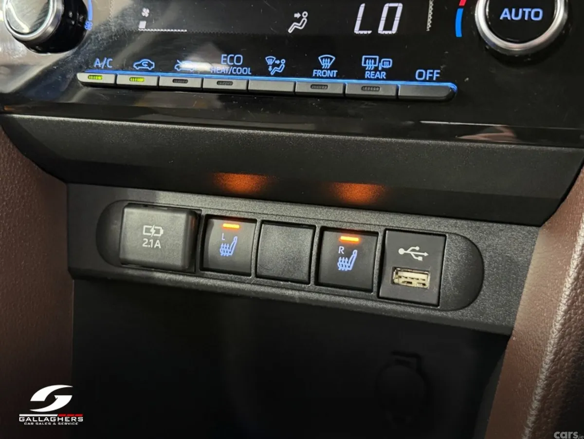 Toyota Yaris Cross SUV, Petrol Hybrid, 2021, Blue
